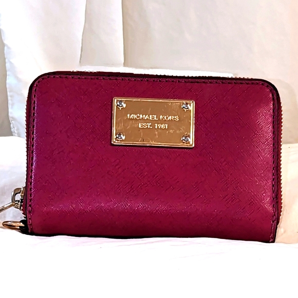 Michael Kors Bags Michael Kors Leather Wallet Pink Poshmark
